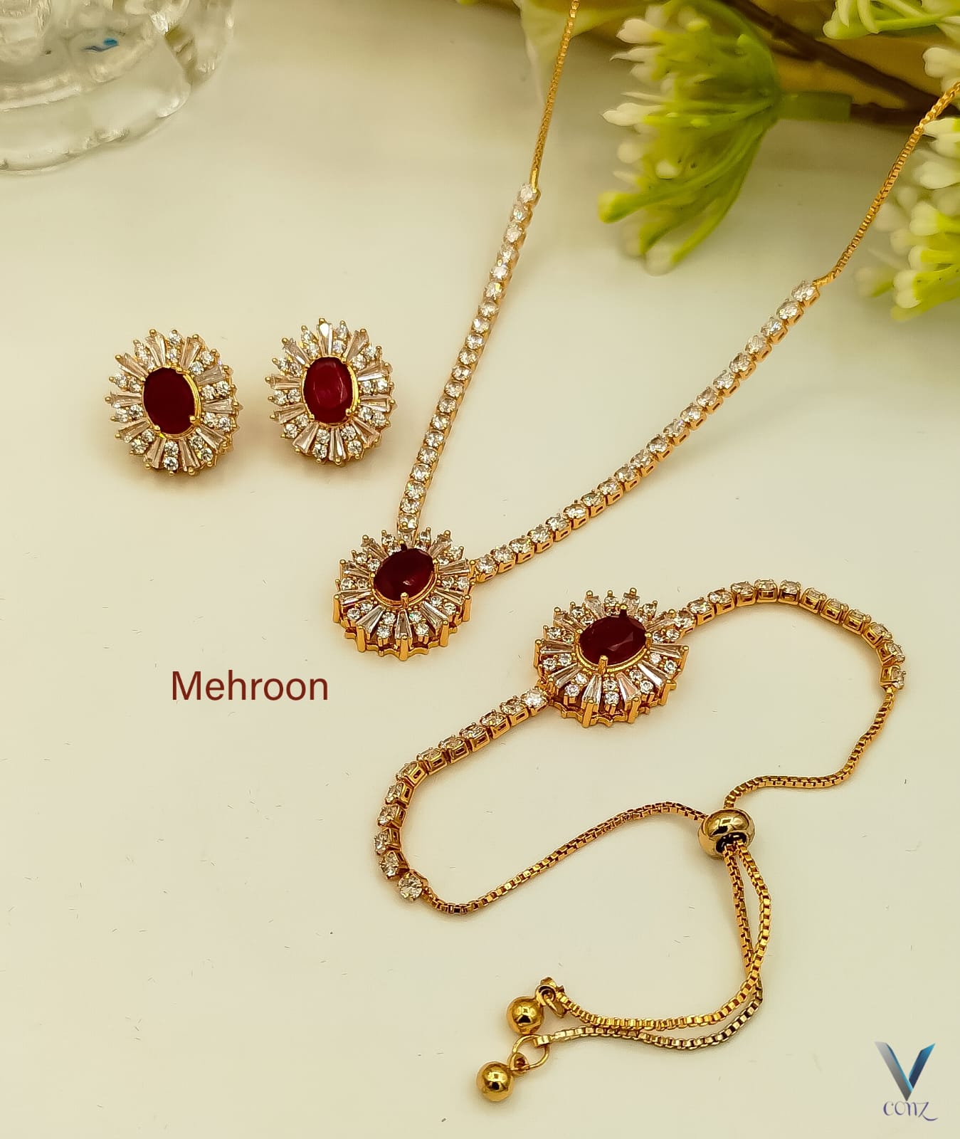 Fancy China Gold plated Zircon locket set with Up down Bracelet